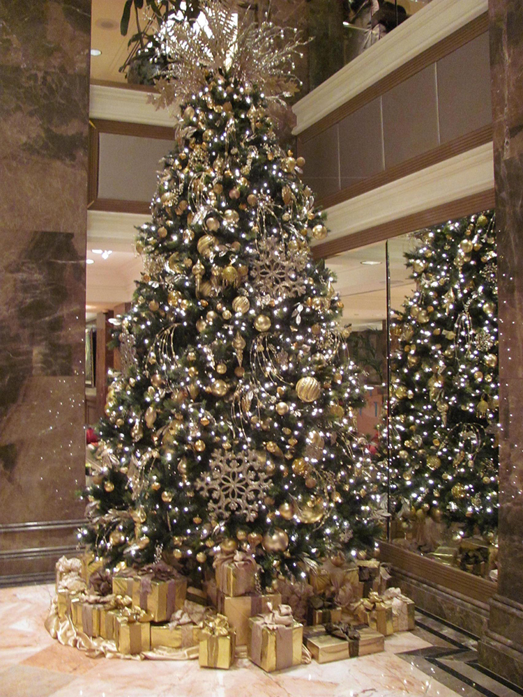 heavy decoration gold ornaments